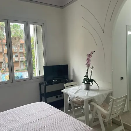 La Casa Di Evelina Apartamento Bordighera