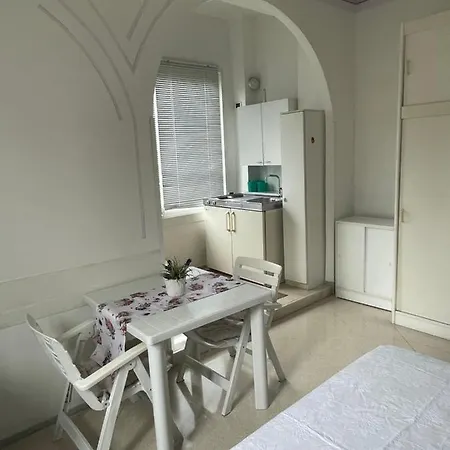 La Casa Di Evelina Apartment *